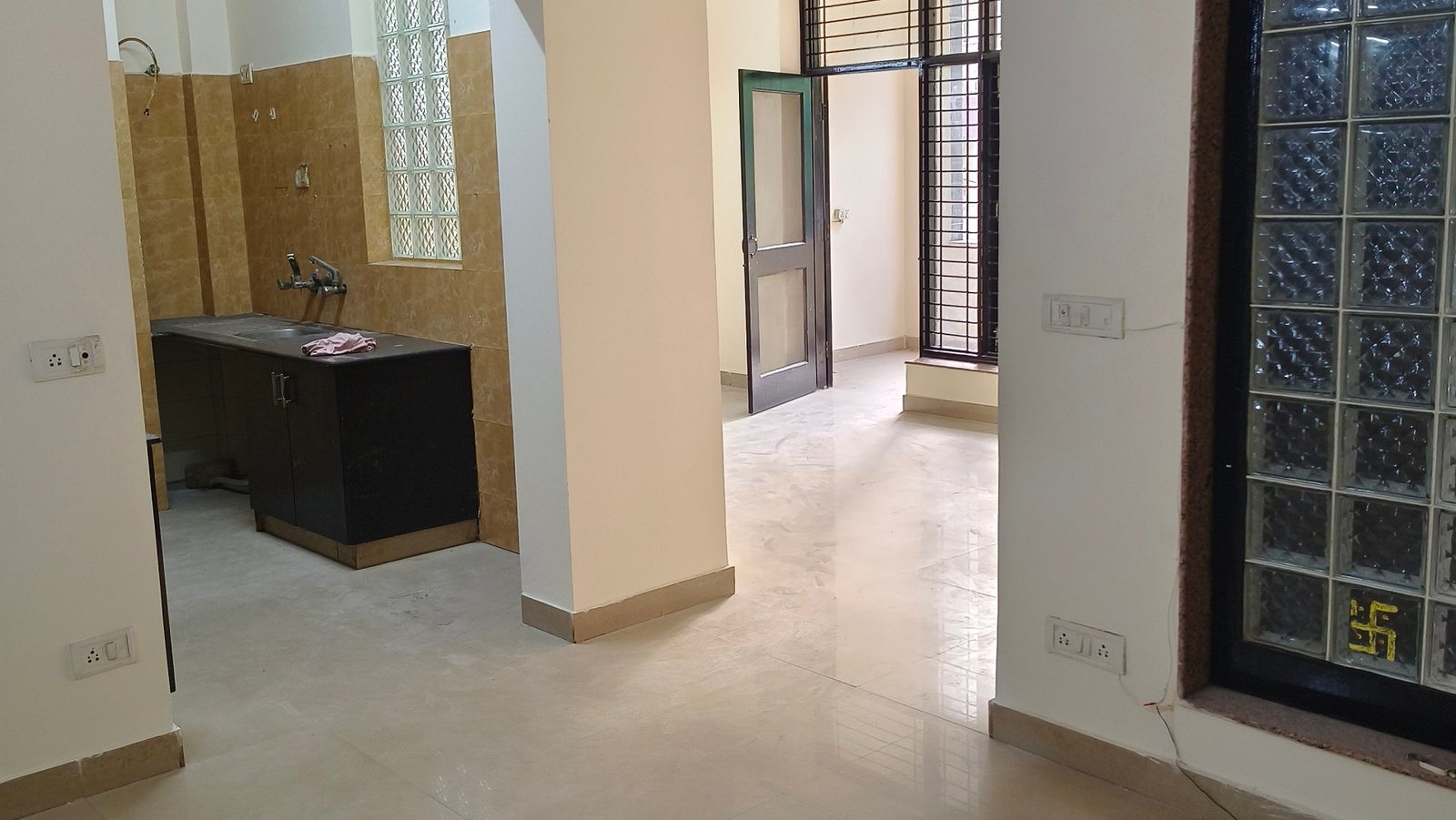 112 Meter Kothi